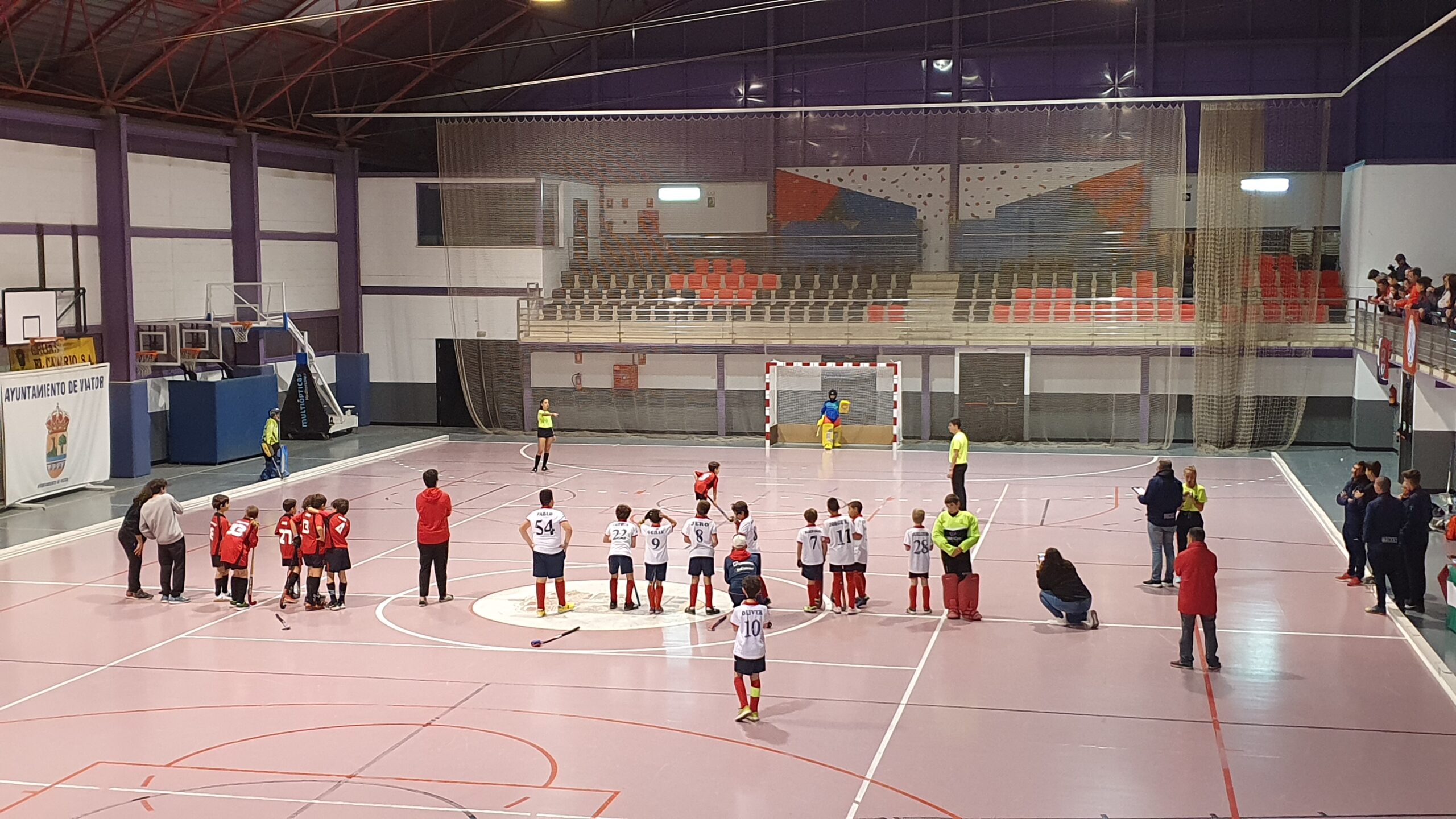 Alcala y Malaga 91 en la final alevín masculino de hockey sala