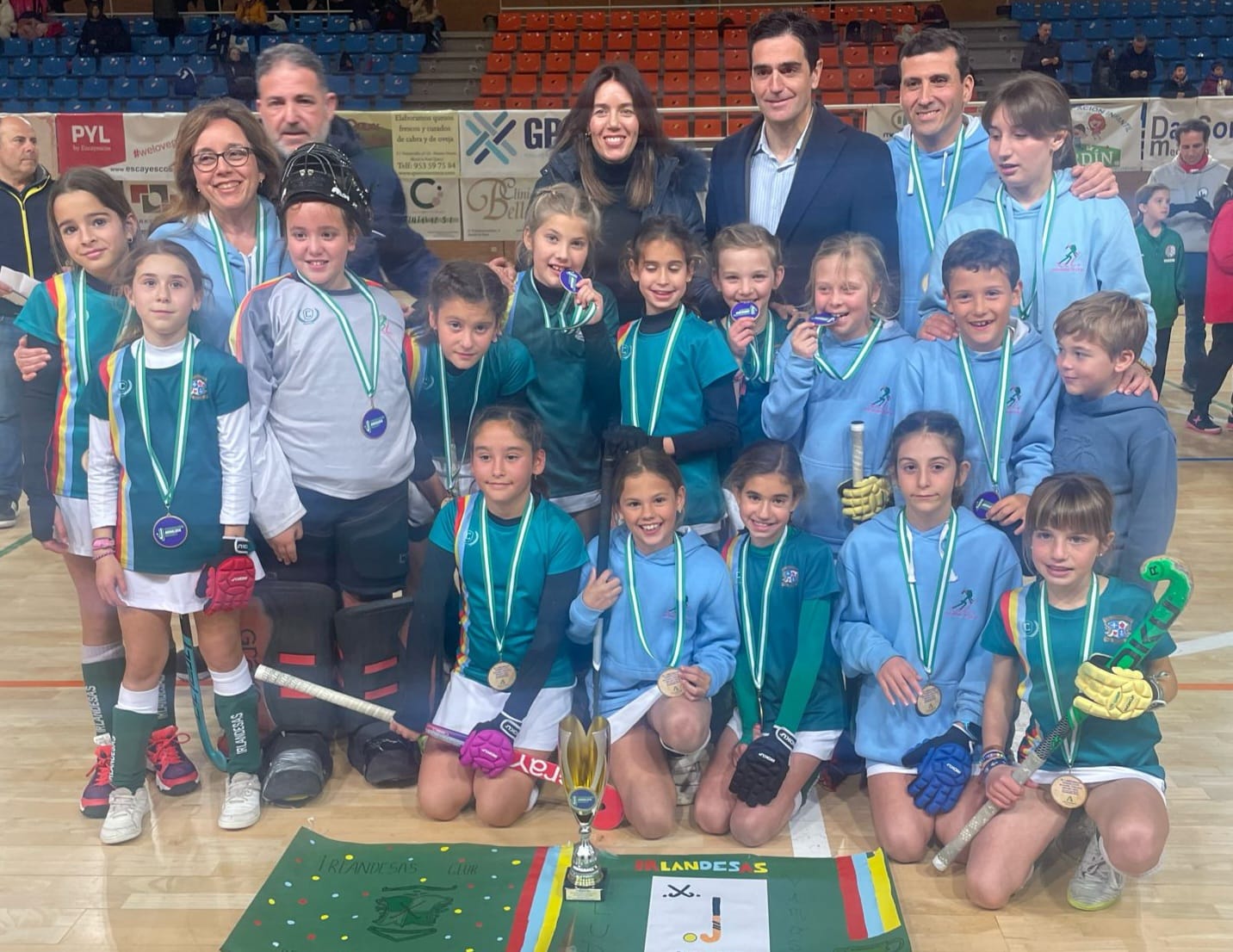 LAS IRLANDESAS, NUEVAS CAMPEONAS DE ANDALUCÍA BENJAMINES DE HOCKEY SALA