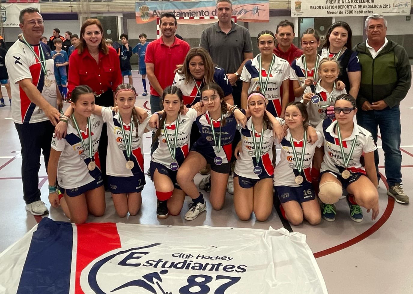 EL ESTUDIANTES 87, NUEVAS CAMPEONAS DE ANDALUCÍA INFANTILES DE HOCKEY SALA