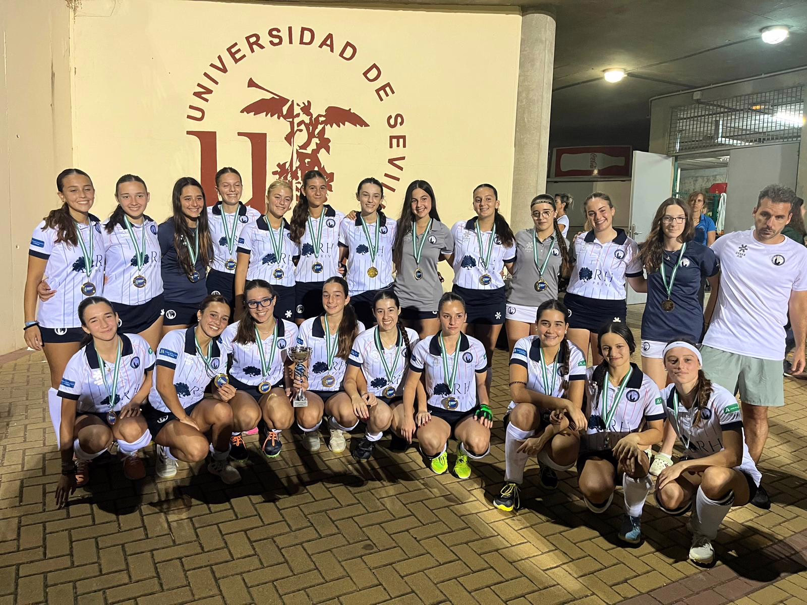 EL CHP BENALMÁDENA, CAMPEONAS DE LA COPA DE ANDALUCÍA JUVENIL FEMENINA