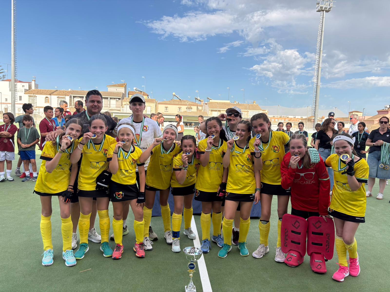 EL CH ALCALÁ LEVANTA LA COPA DE ANDALUCÍA ALEVÍN FEMENINA